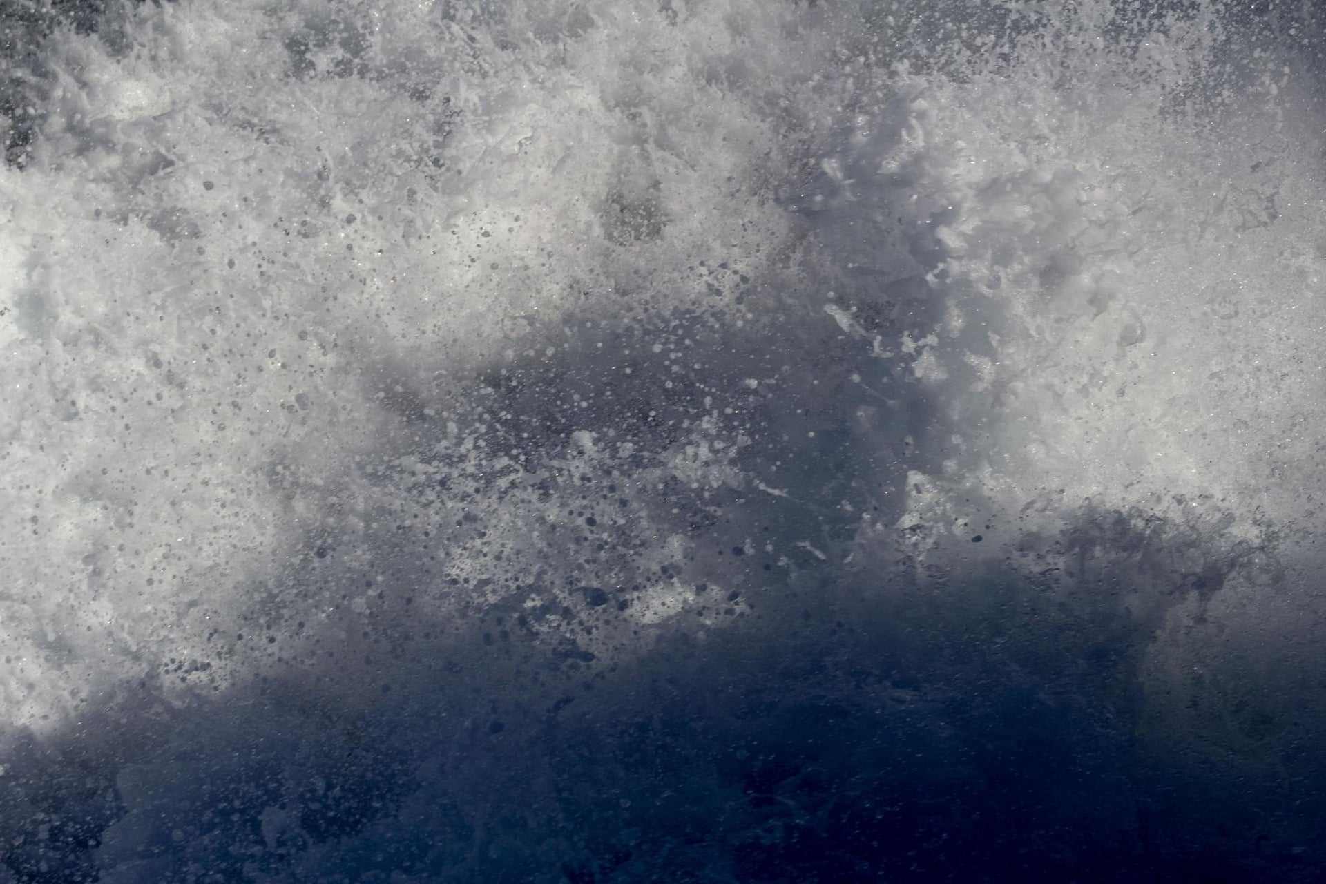 Splashing Waves Splashing Waves