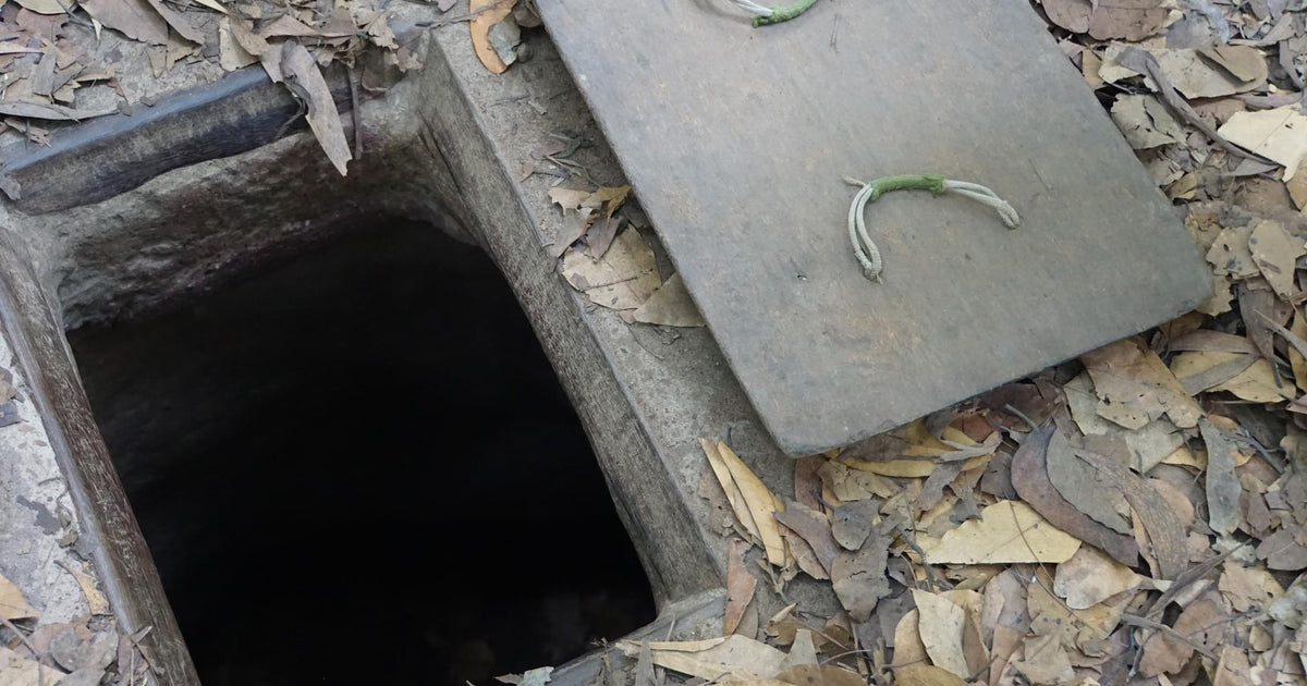 103 photos of Vietnam War Tunnels, Traps and Quarters Fotoref