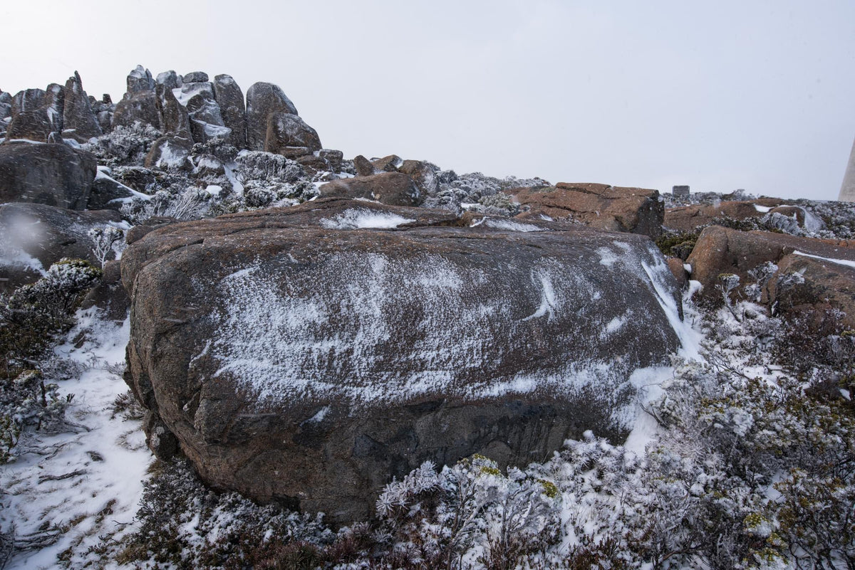 209 photos of Snowy Rocks – Fotoref
