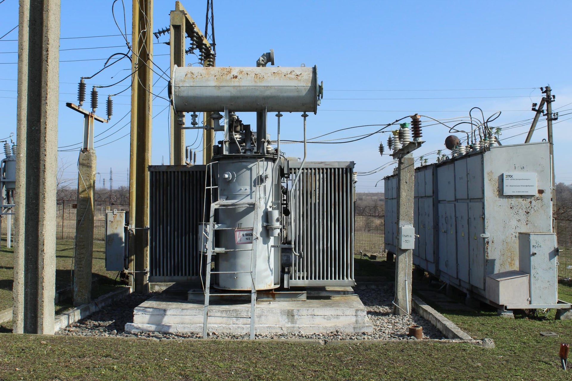 121 photos of Power Line Structures – Fotoref
