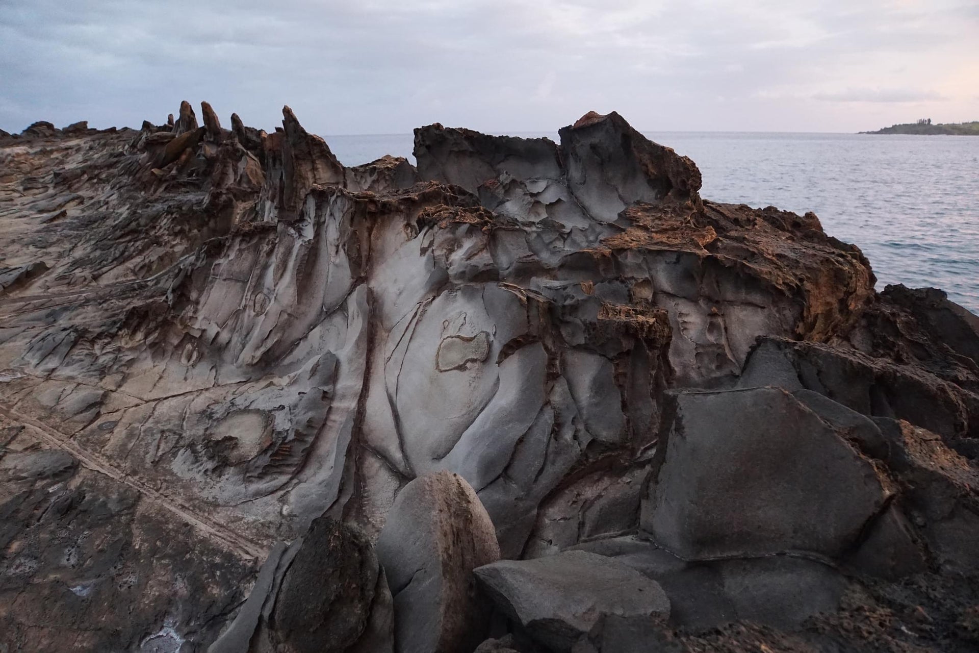 Dragon Teeth Stones