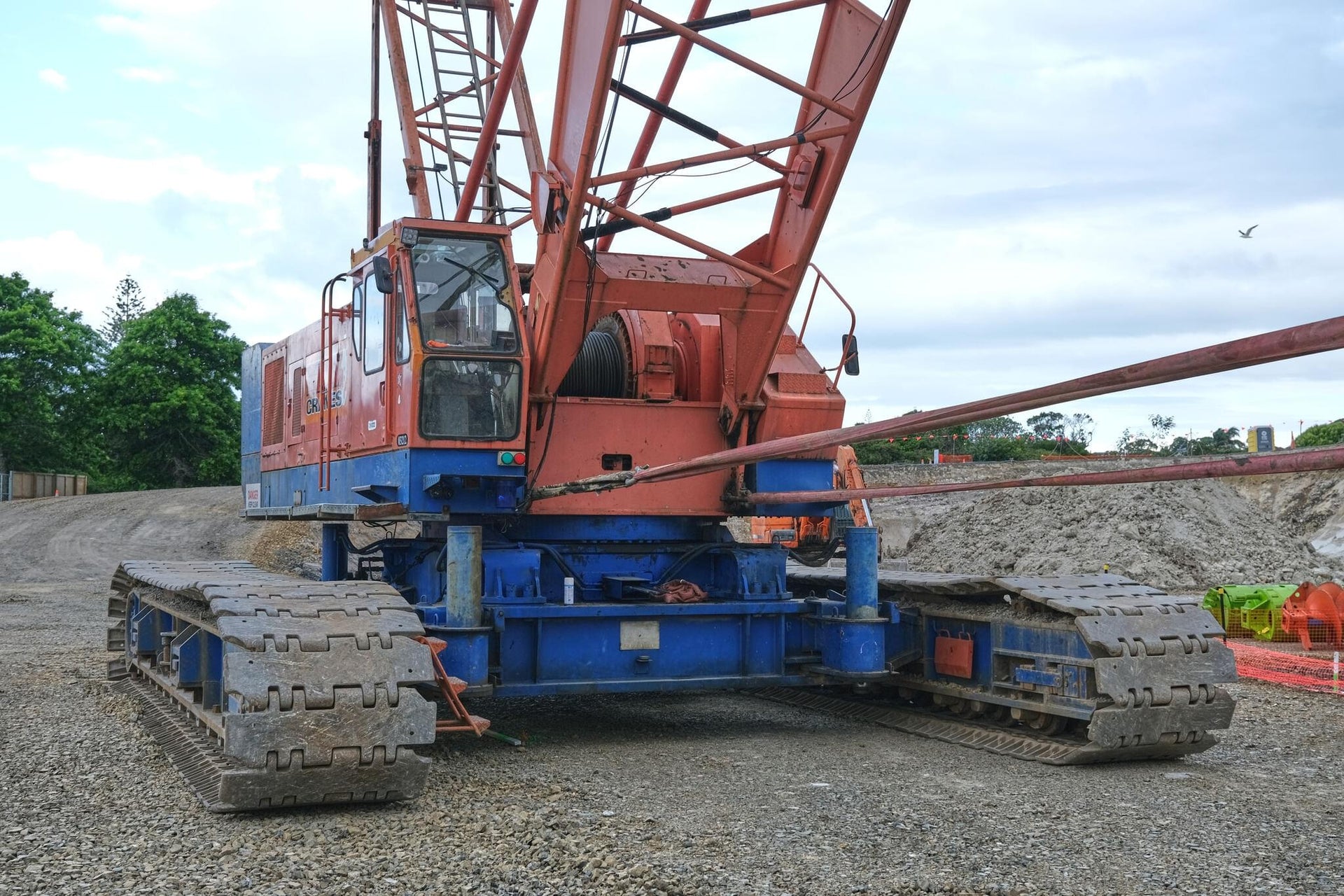Tall Crawler Crane