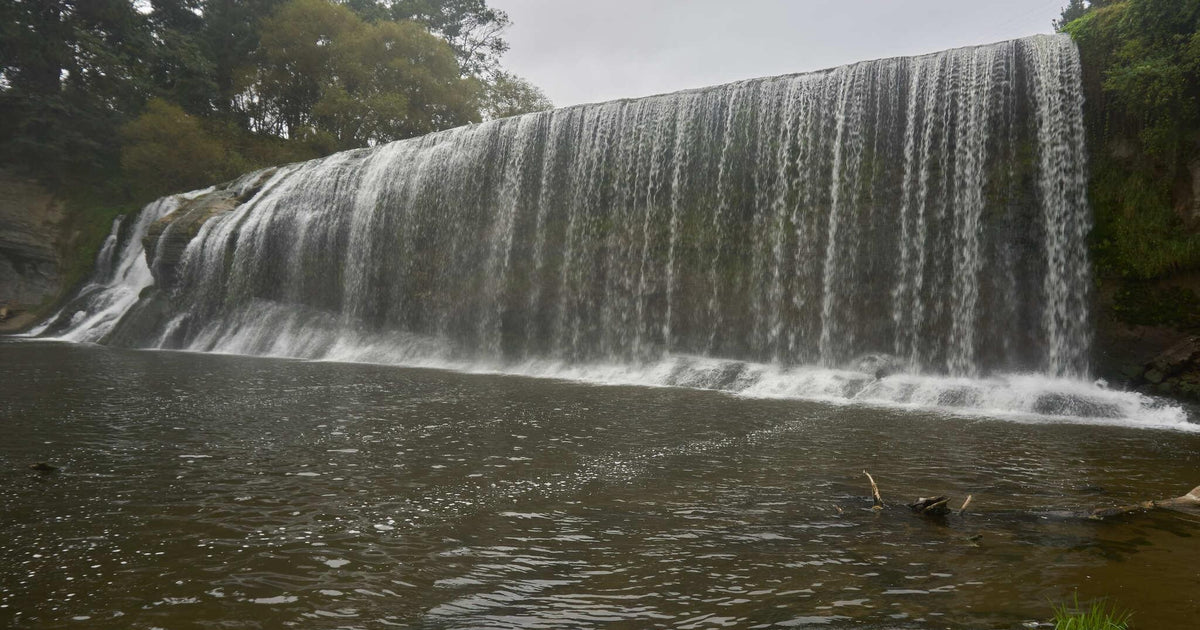 127 photos of Wide Waterfall – Fotoref