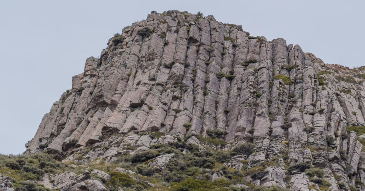 313 photos of Rhyolite Volcanic Columns – Fotoref