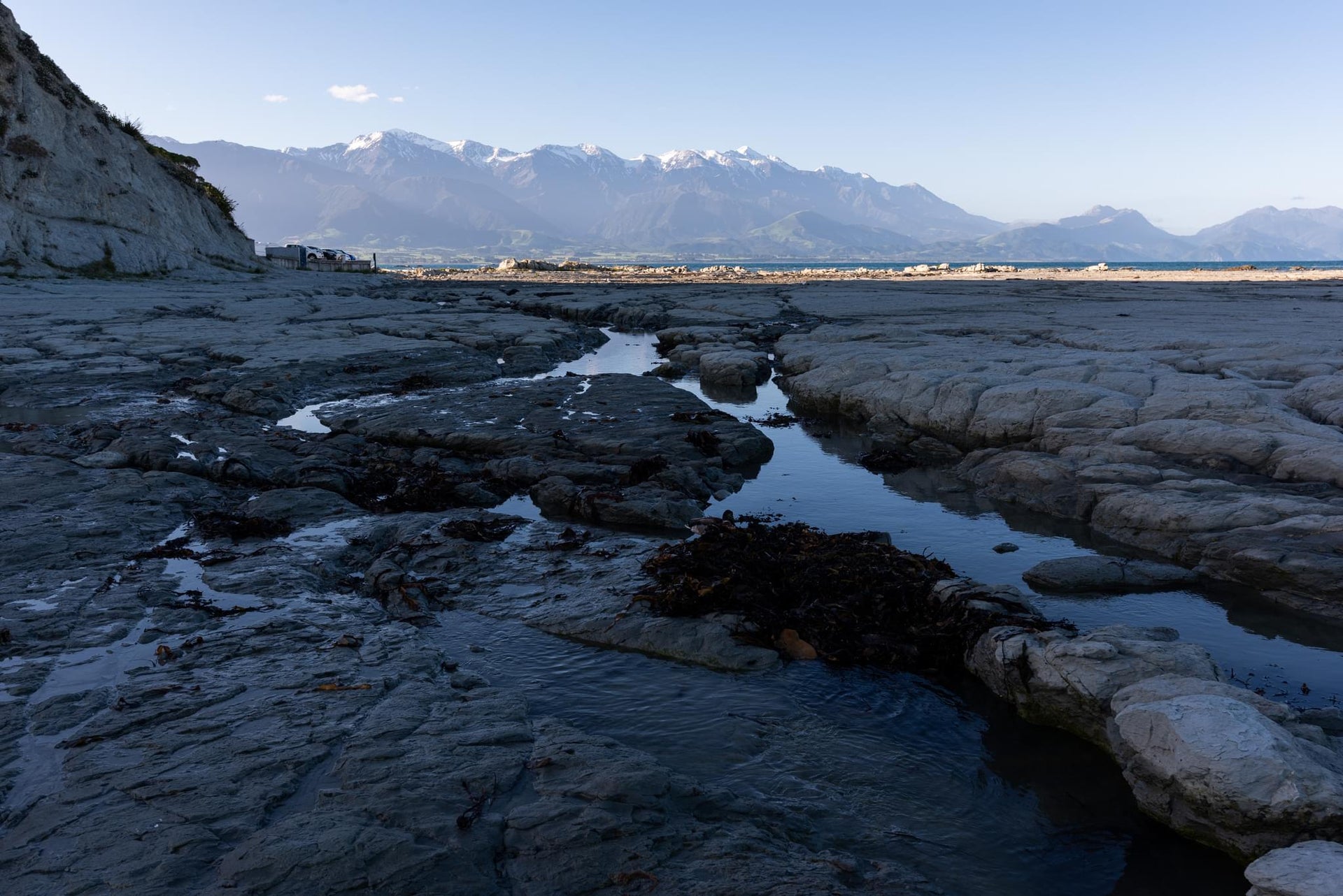 Flat Beach Rock Bed