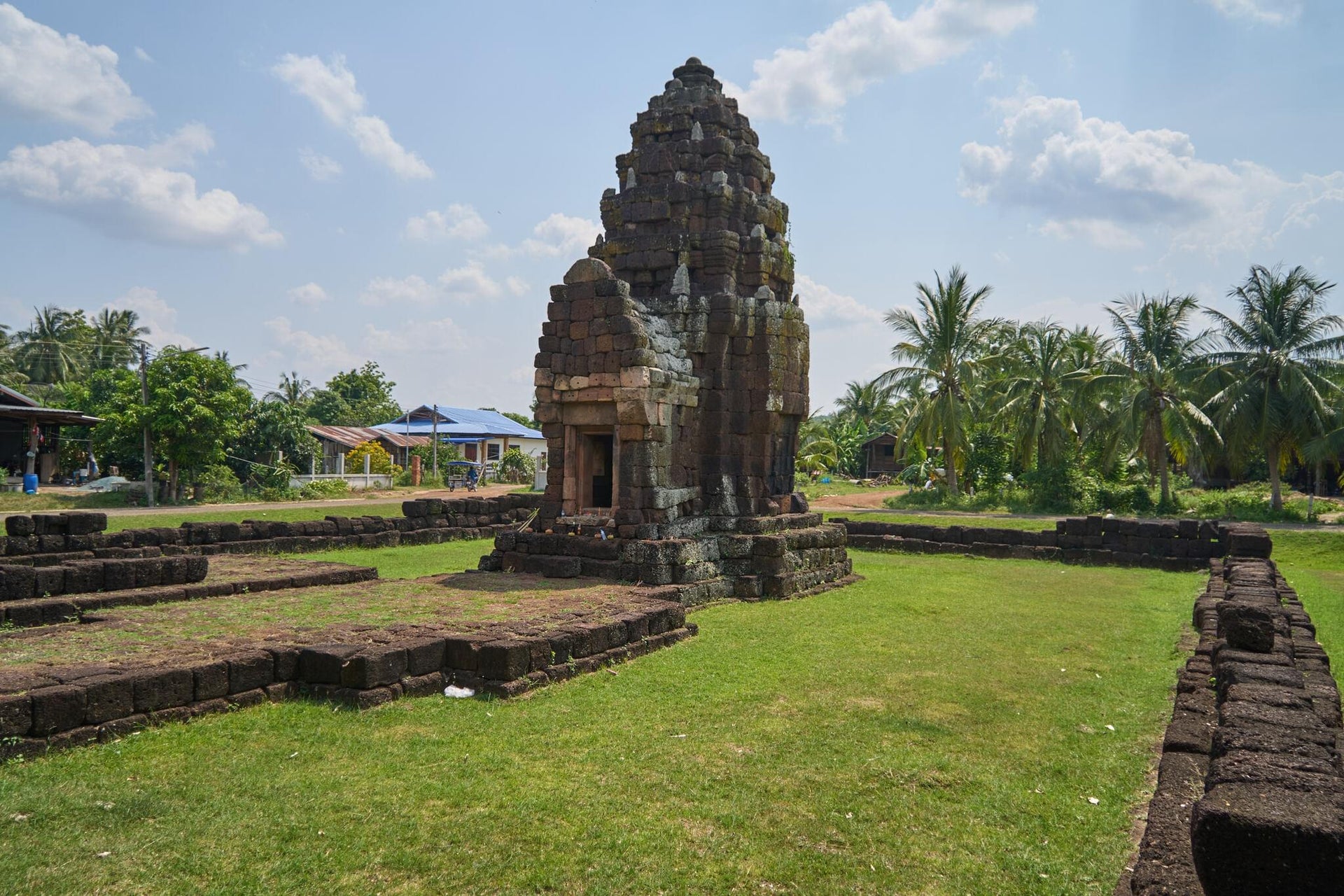 Abandoned Small Tower Khmer Temple