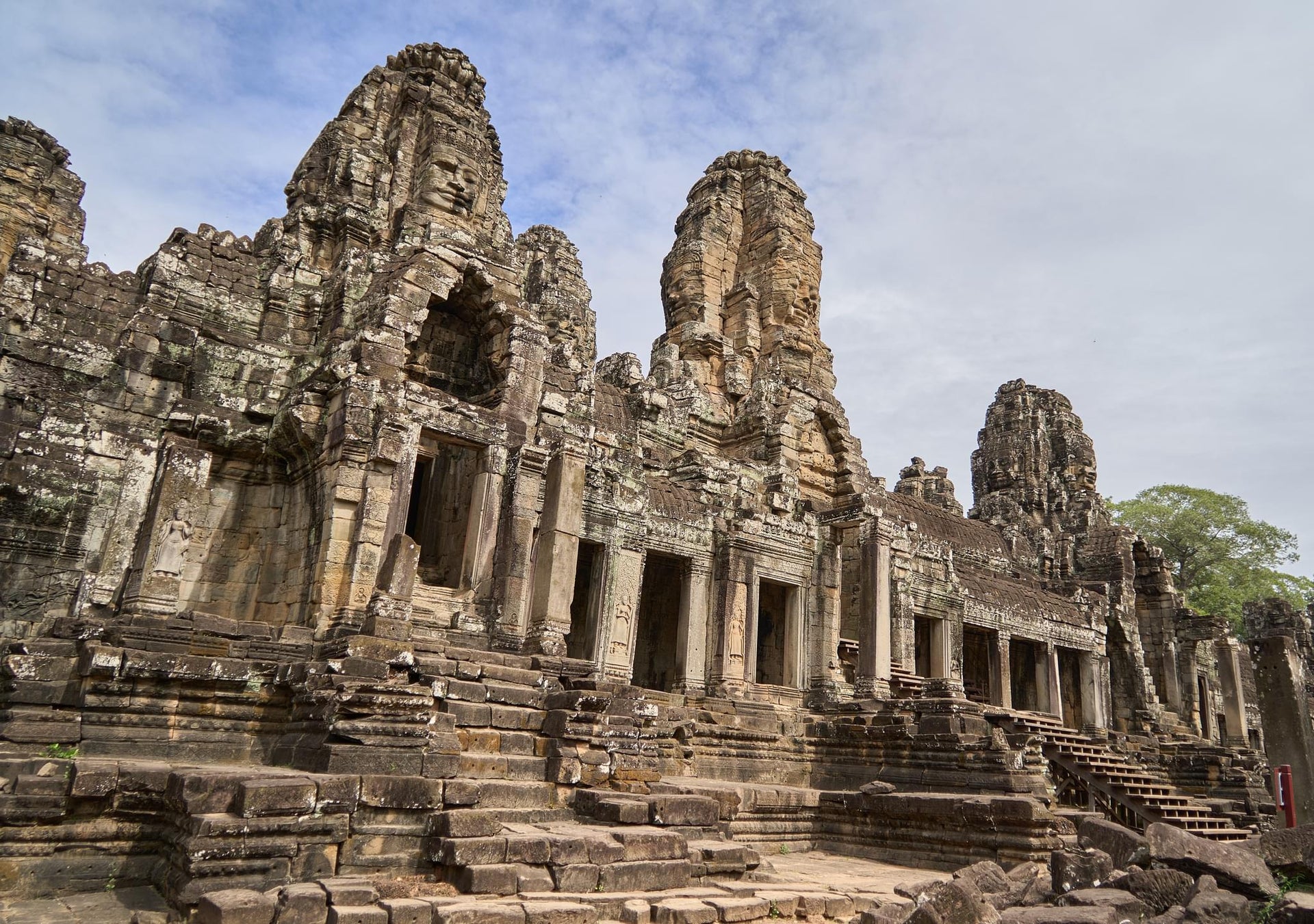 Khmer Many Faces Ancient Temple